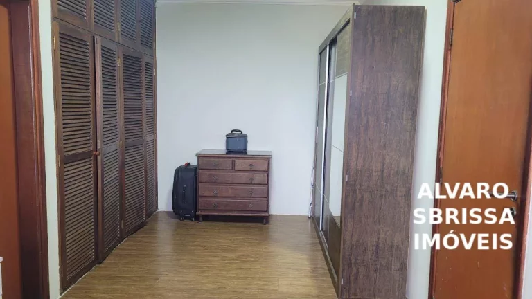 Imagem Linda casa com quatro dormitórios sendo uma suíte no Jardim Paraiso I em Itu SP