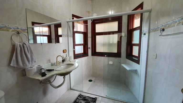 Imagem Excelente Casa em condomínio Fechado - Bairro Horto