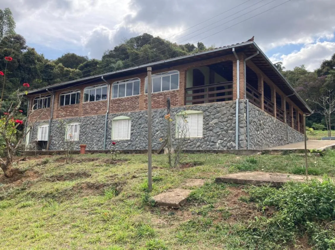 Imagem Ótimo sítio a venda localizado na cidade de Itatiaiuçu/MG, com 23.000 m²