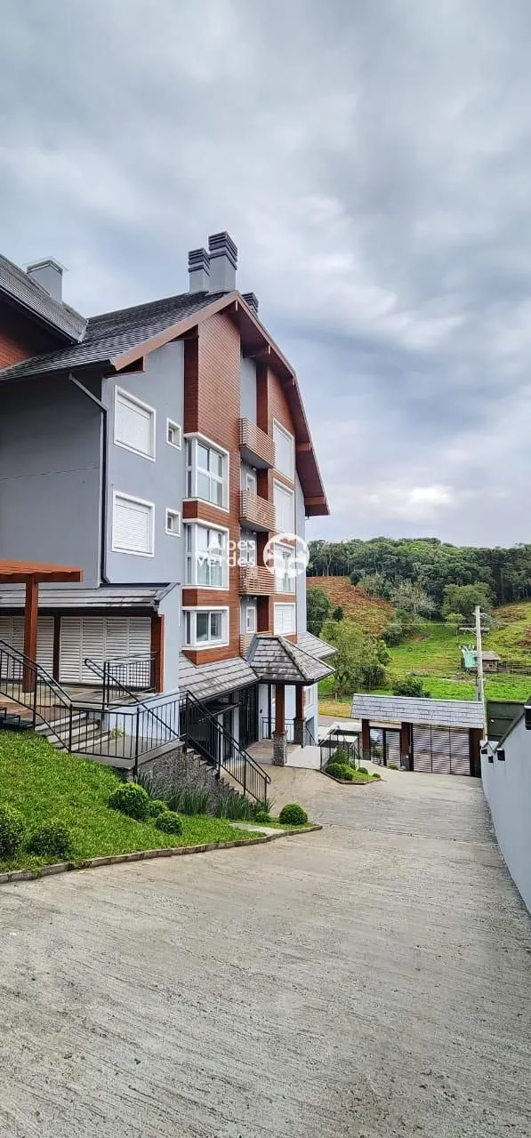 Imagem Vende-se apartamento semi-mobiliado em Gramado a 10 minutos da Rua Coberta