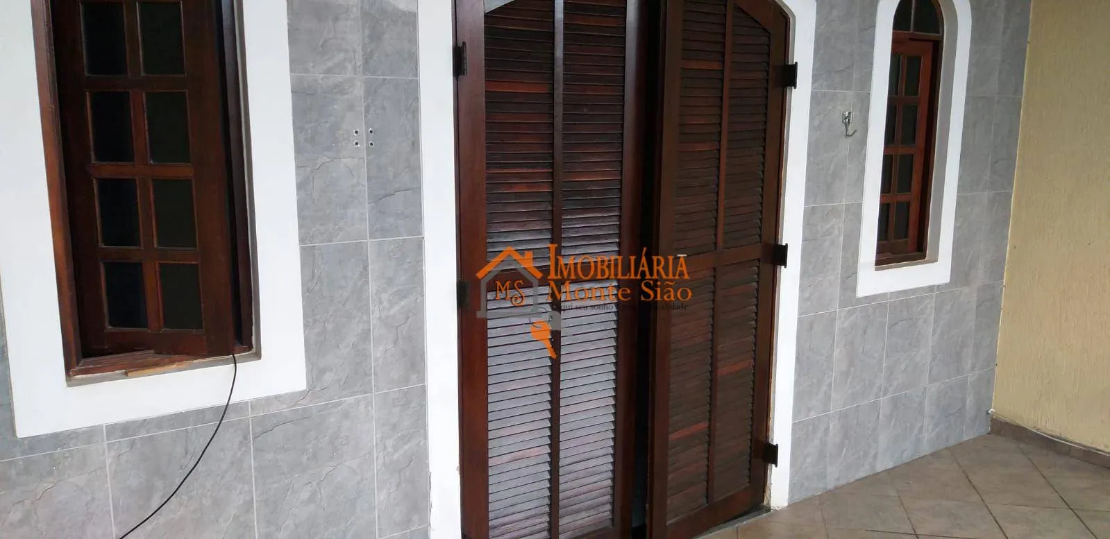 Imagem Casa com 3 dormitórios à venda, 220 m² por R$ 650.000,00 - Parque Continental II - Guarulhos/SP