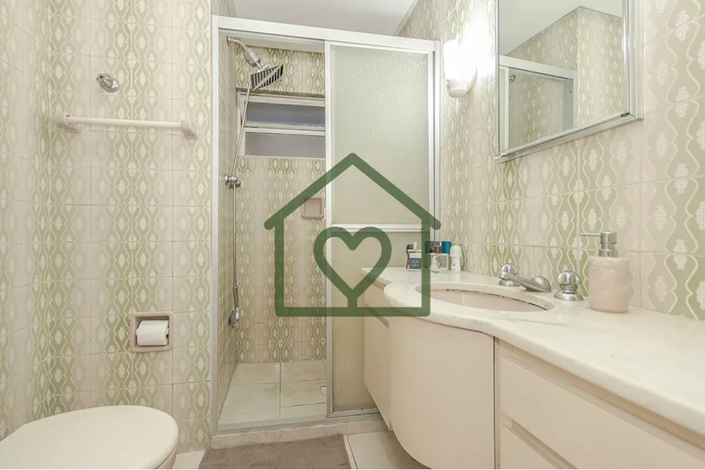Imagem Descubra o seu novo lar em Porto Alegre! Este excelente apartamento de 130 metros quadrados, localiz...