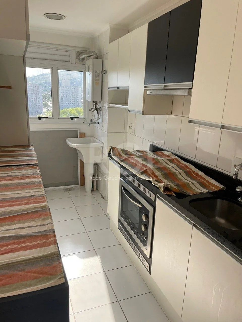 Imagem Apartamento com 2 dormitórios, localizado no bairro Morro Santana em Porto Alegre/RS.