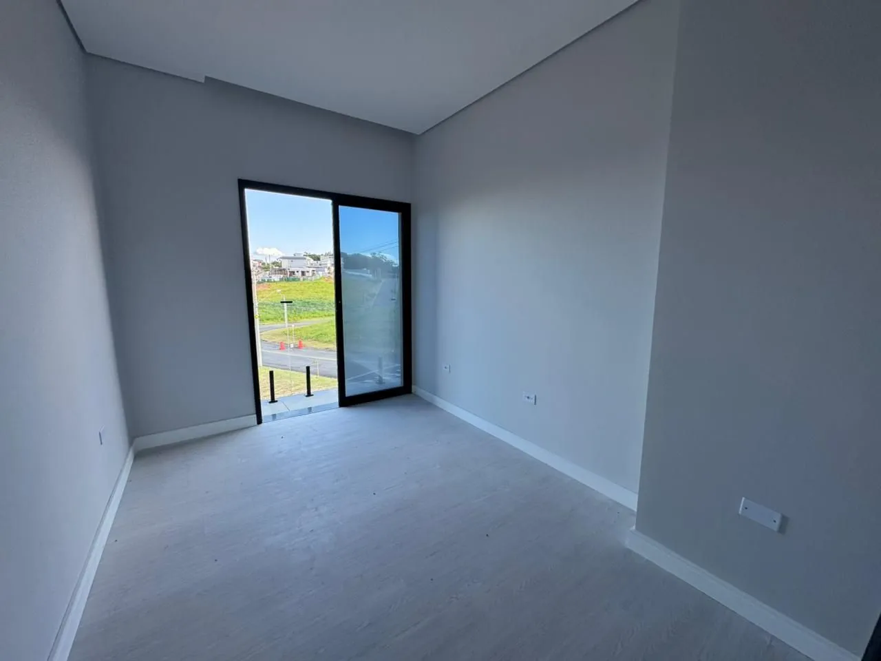 Imagem Sobrado com 3 dormitórios à venda, 230 m² por R$ 2.800.000,00 - Parque Santa Tereza - Santa Isabel/SP