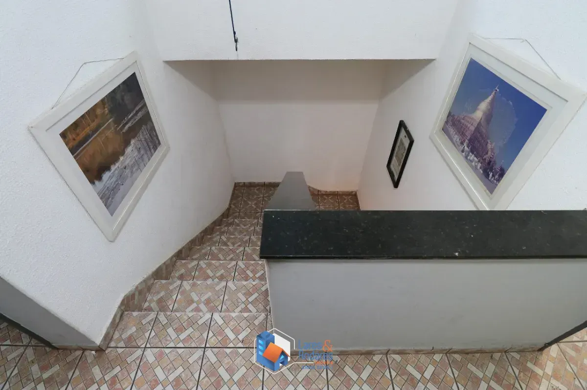 Imagem Sobrado para venda em Vila Ipojuca com 4 quartos, sendo 1 suíte, 520m²