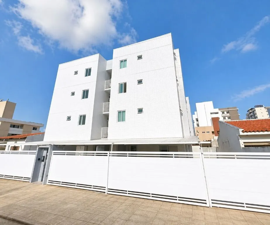 Foto do imóvel Apartamento 68 m² no Bessa com 2 quartos, suíte, varanda, 2 vagas e excelente localização perto da praia.