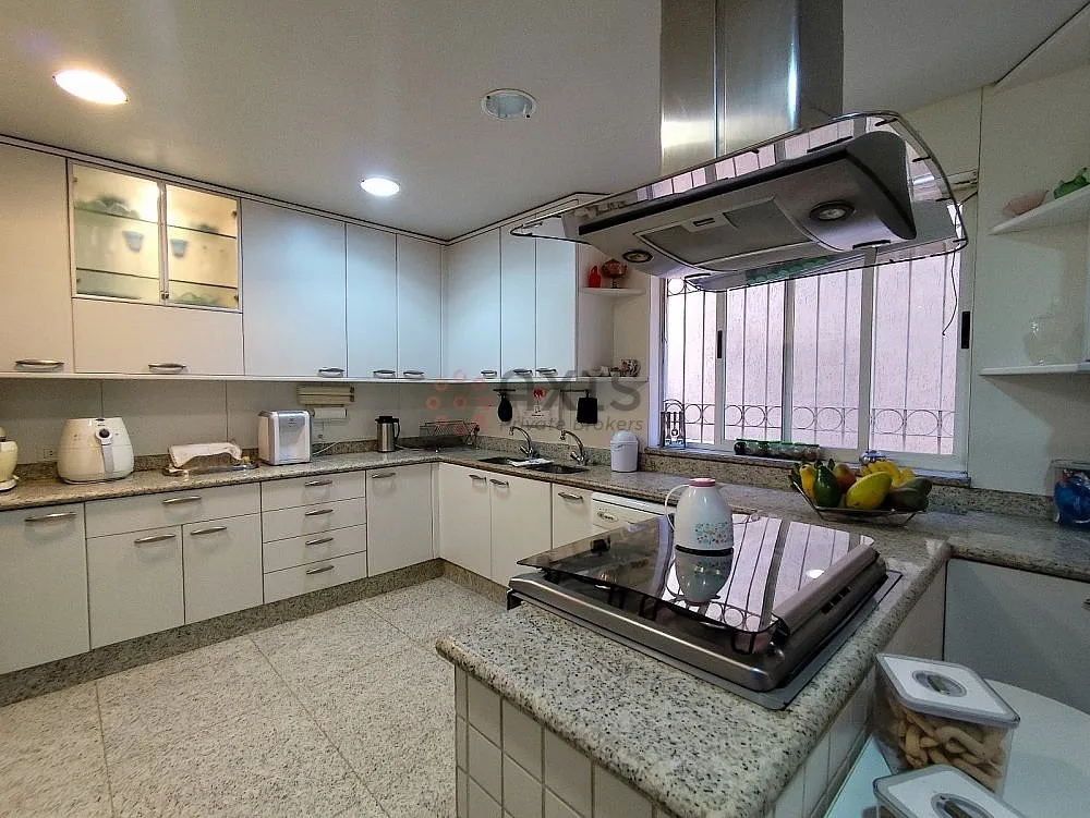 Imagem Casa Alto Padrão - 4 suítes - Mangabeiras - Abaixo do Valor