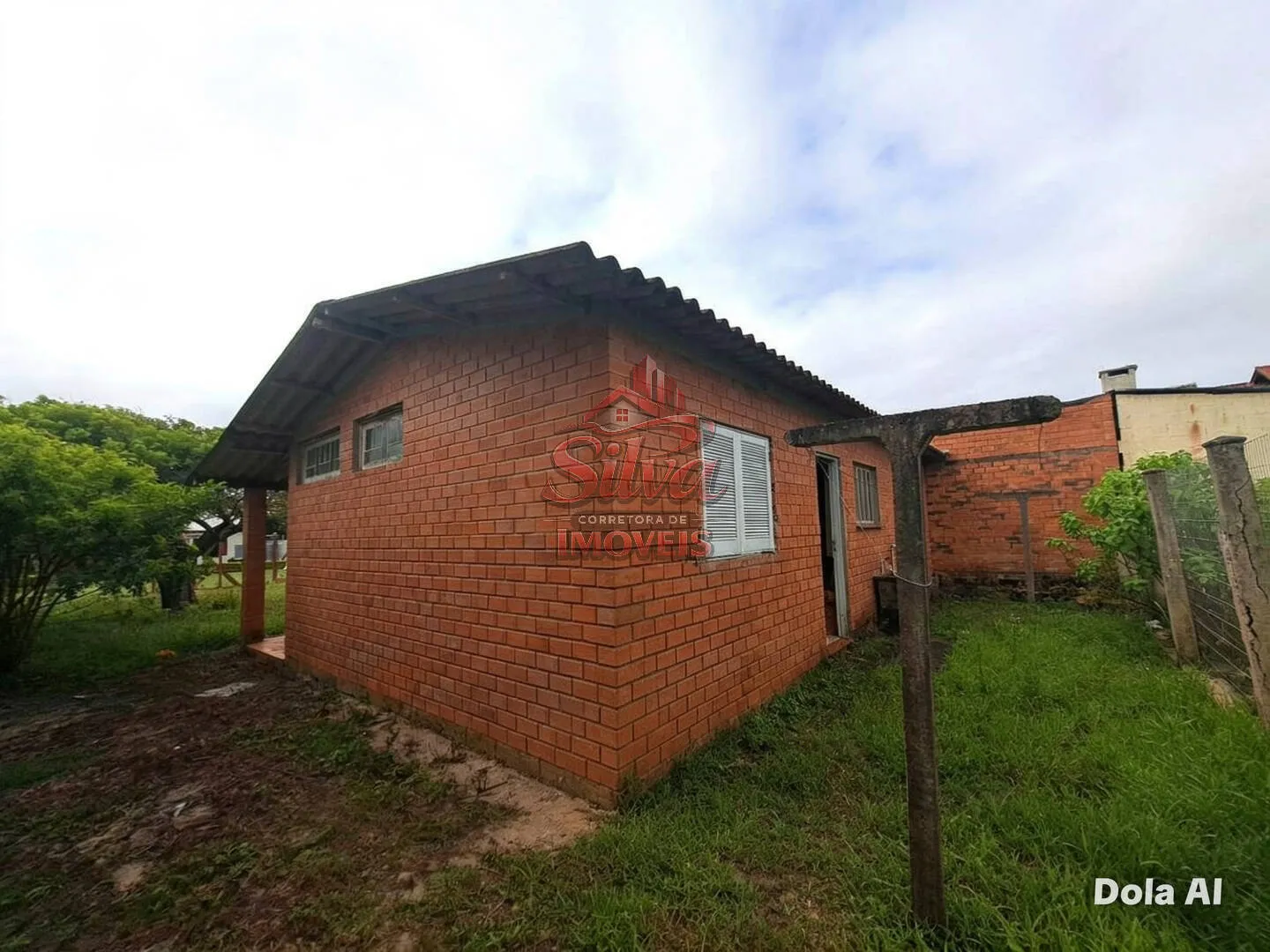 Imagem C450| Casa 3 dormitórios à venda a 300m do mar em Imbé