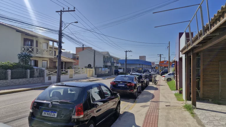 Imagem Aluguel de Sala Comercial no Centro de Garopaba-SC!