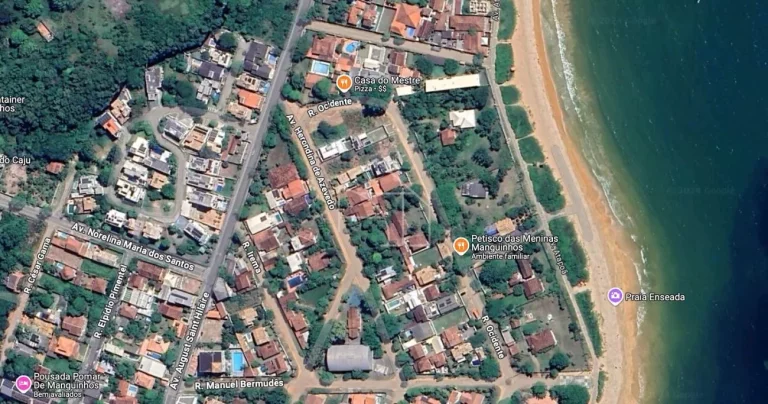 Imagem Casa com Terreno 1.859 metros em Manguinhos