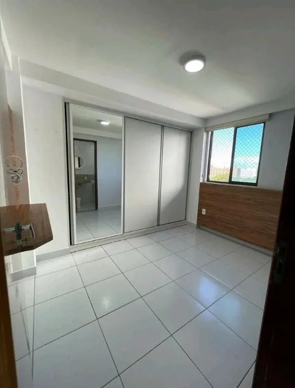 Imagem Apartamento com 3 quartos, suíte, elevador, piscina e 2 vagas em Intermares, próximo à Praça do Bela Vista.