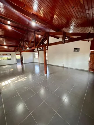 Imagem Sobrado Recém Reformado à Venda no Vale dos Lagos, Tatuí