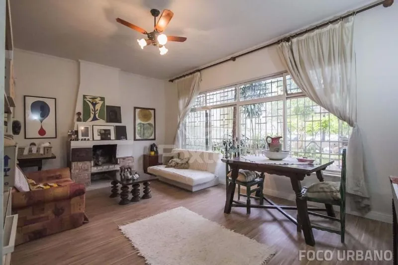 Imagem Casa para Venda - 330m², 4 dormitórios, Menino Deus