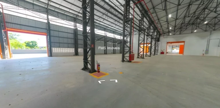 Imagem Galpão Comercial de Alto Padrão para Locação na Vila Anastácio, São Paulo-SP: 4 Vagas de Garagem e 1.125,00 m² de Área