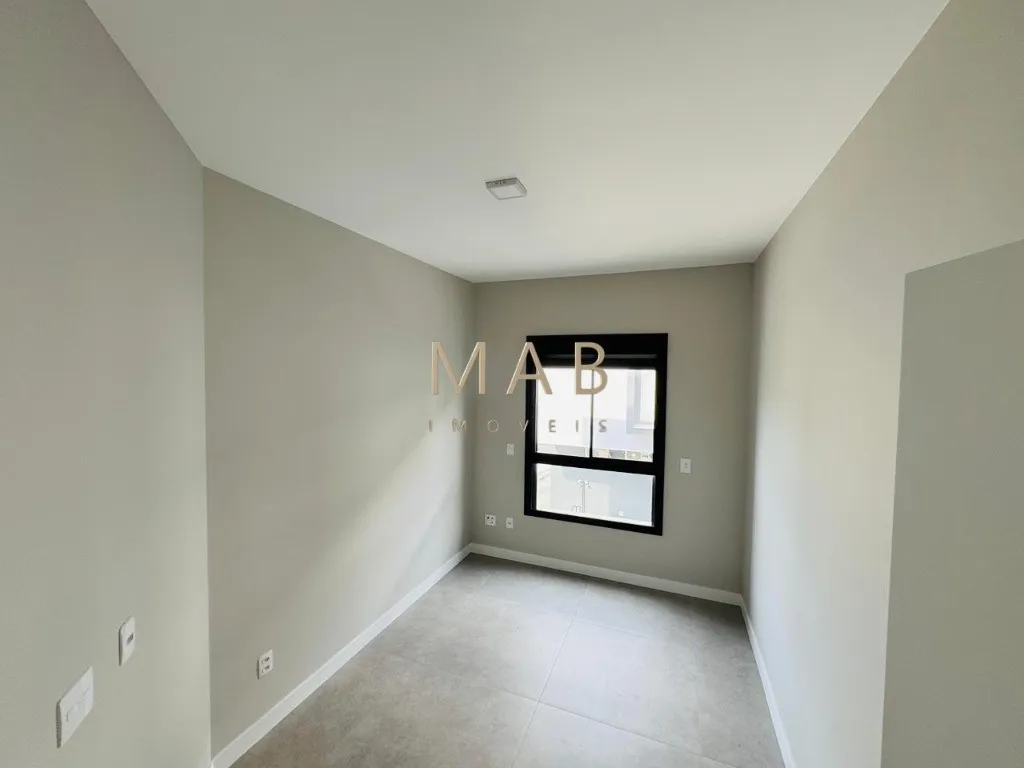 Imagem APARTAMENTO DIFERENCIADO NA CACHOEIRA DO BOM JESUS | 2 DORMITÓRIOS | 2 VAGAS DE GARAGEM | FINANCIÁVEL Se você procura um imóvel que reúna conforto, p