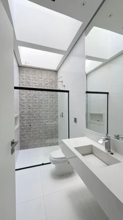 Imagem Imperdível: Casa de luxo em condomínio, 4 quartos e 3 suítes, no Parque Santa Márcia, Votorantim-SP - 400m² - 3 vagas.