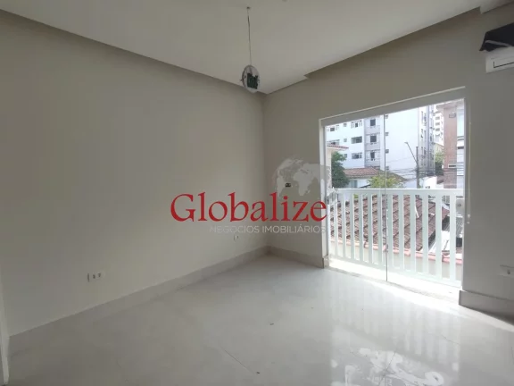 Imagem CASA 03 DORMITÓRIOS COM 03 e SUÍTE E CLOSET VAGA DE GARAGEM E 03 BANHEIROS R$ 1.750.000,00, NO EMBARÉ EM SANTOS