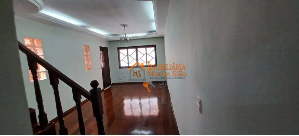 Imagem Sobrado com 3 dormitórios à venda, 220 m² por R$ 860.000,00 - Parque Renato Maia - Guarulhos/SP