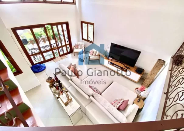 Imagem Casa à venda no Cond Palm Hills na Granja Viana