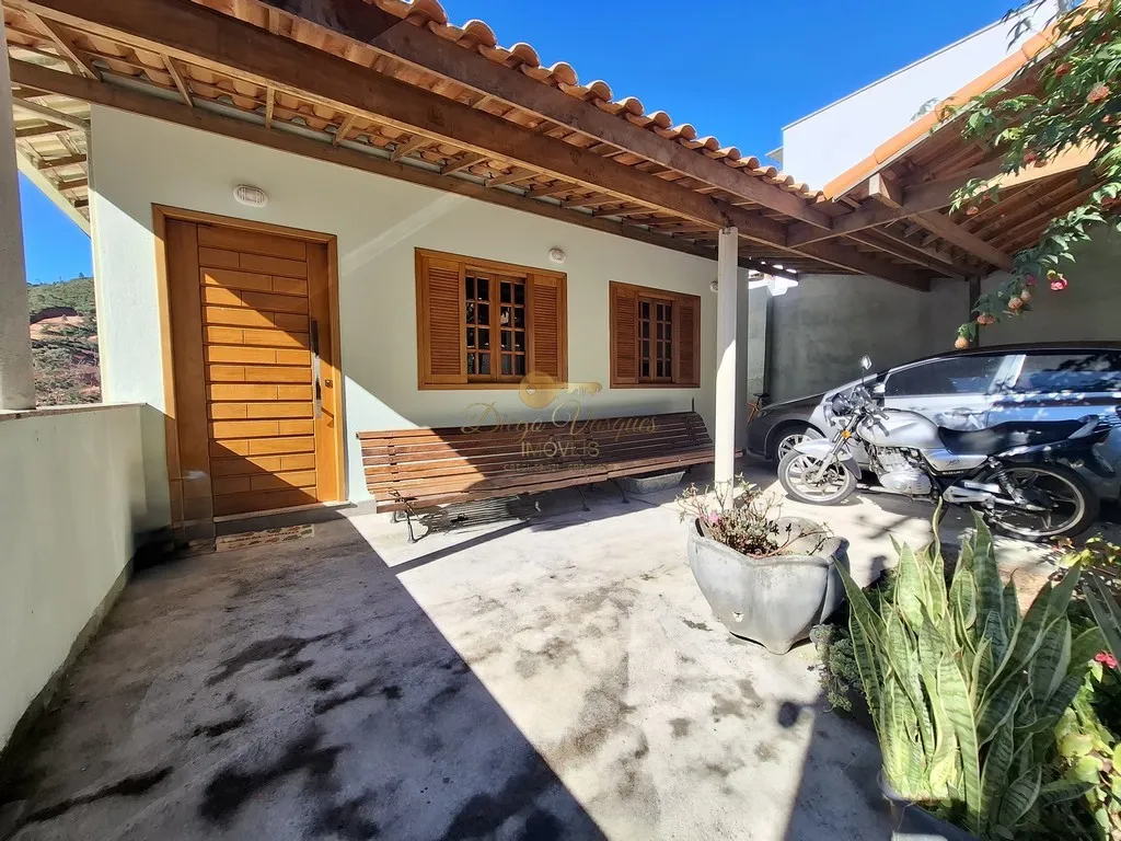 Imagem Casa em Condomínio para Venda em Teresópolis / RJ no bairro Barra do Imbuí