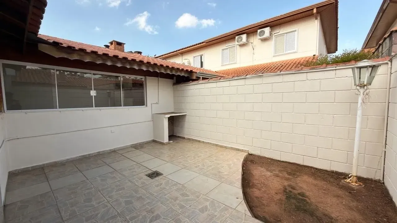 Imagem Casa de Condomínio com 3 Quartos à Venda, 120 m² em Jardim Shangai - Jundiaí