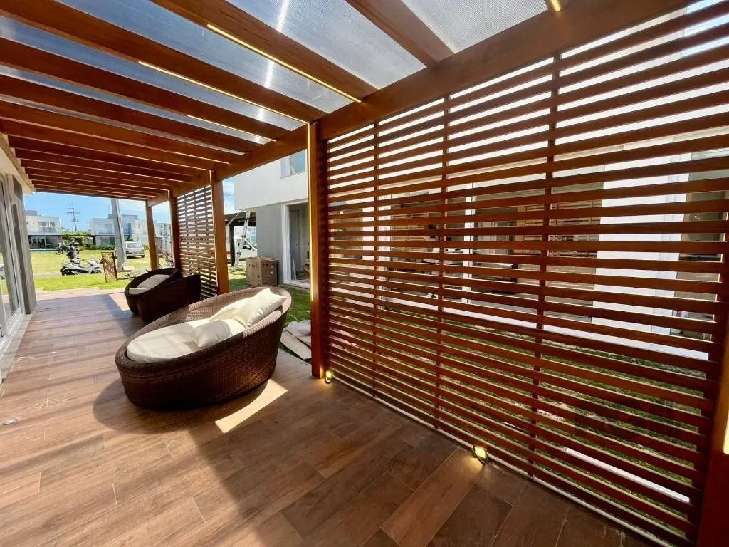 Imagem Casa de Condomínio em Atlântida