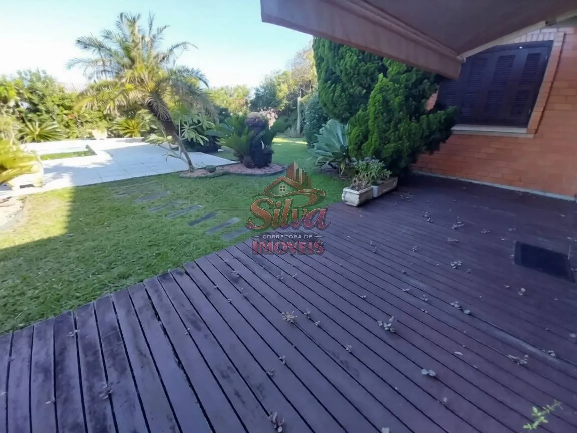 Imagem C1221| Casa 4 dormitórios com 2 suítes e piscina