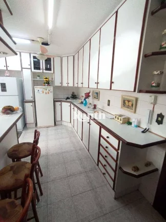 Imagem Casa com 5 dormitórios à venda, 393 m² por R$ 1.800.000 - Centro - Santa Gertrudes/SP