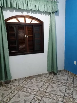 Imagem Sobrado com 4 dormitórios para alugar, 240 m² por R$ 2.400/mês - Parque Gerassi - Santo André/SP