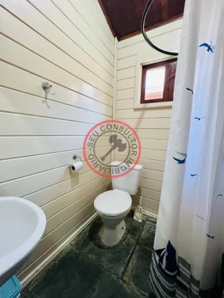 Imagem Casa Térrea, com 2 Quartos, Piscina, Área Gourmet, 3 vagas ,Acesso ao Rio ,Mobiliada