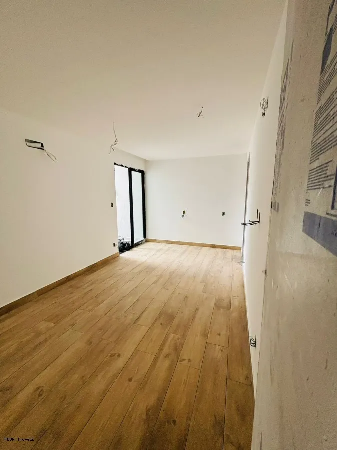 Imagem Casa Duplex / Nova para Venda em Rio de Janeiro / RJ no bairro Freguesia (Jacarepaguá)