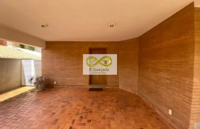 Imagem Venha conhecer essa incrível casa localizada em um dos bairros mais valorizados da cidade!