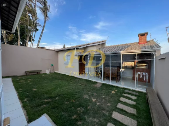Imagem Casa térrea a Venda em Atibaia.