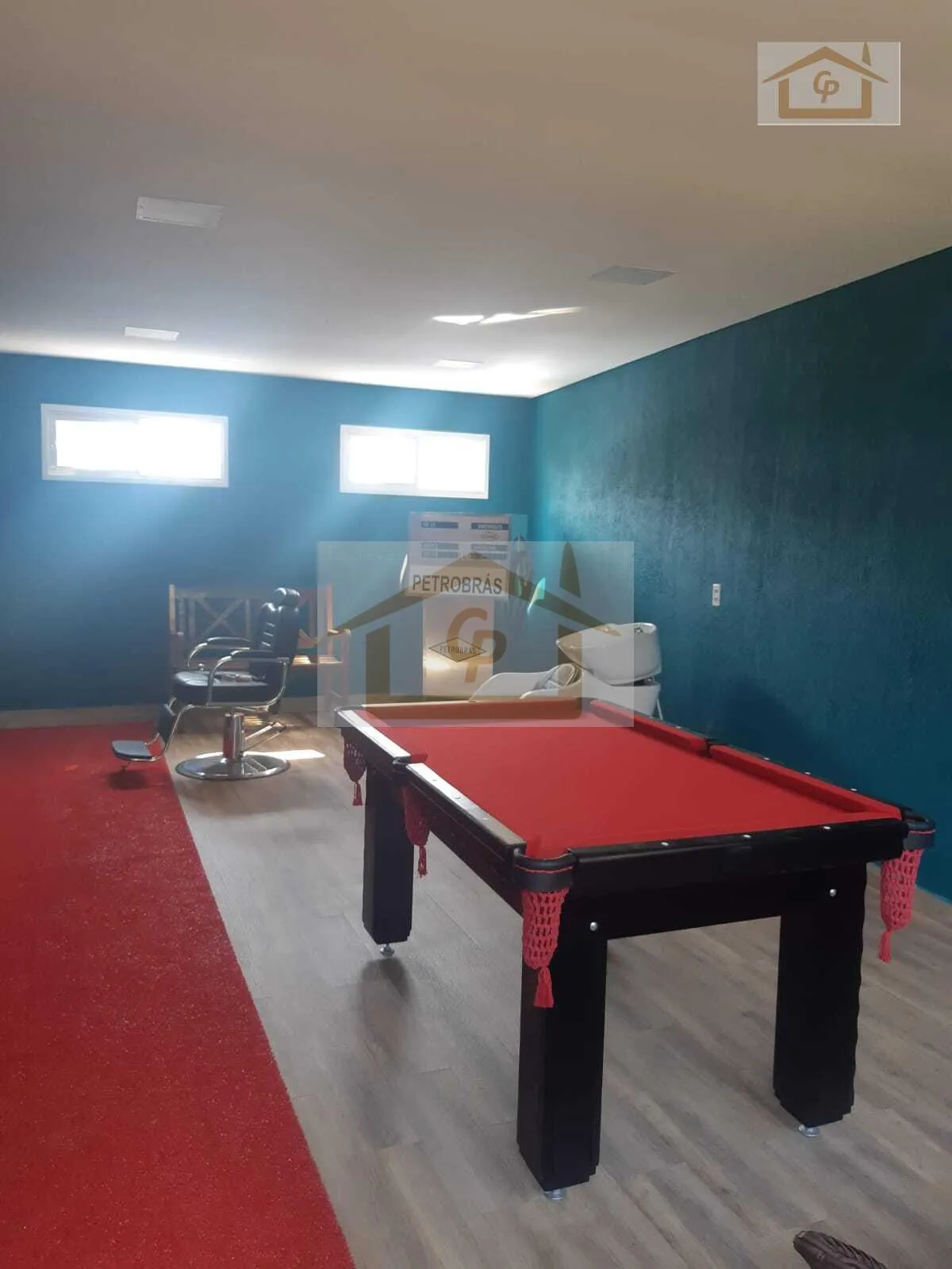 Imagem Lote de Esquina, são 299,50 metros, Piscinas, Spa e muito Mais!