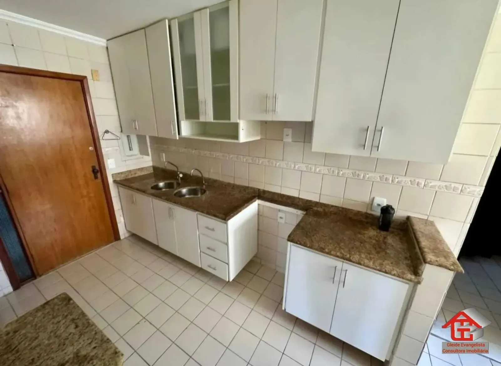 Foto do imóvel: Apartamento com 3 Quartos para Alugar, 126 m² em Rua João Bião de Cerqueira, nº 1. Pituba, Salvador - BA