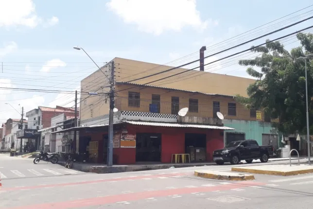 Ponto Comercial para Alugar, 450 m² em Avenida Mozart Pinheiro de Lucena, 2295 - Quintino Cunha, Fortaleza - CE