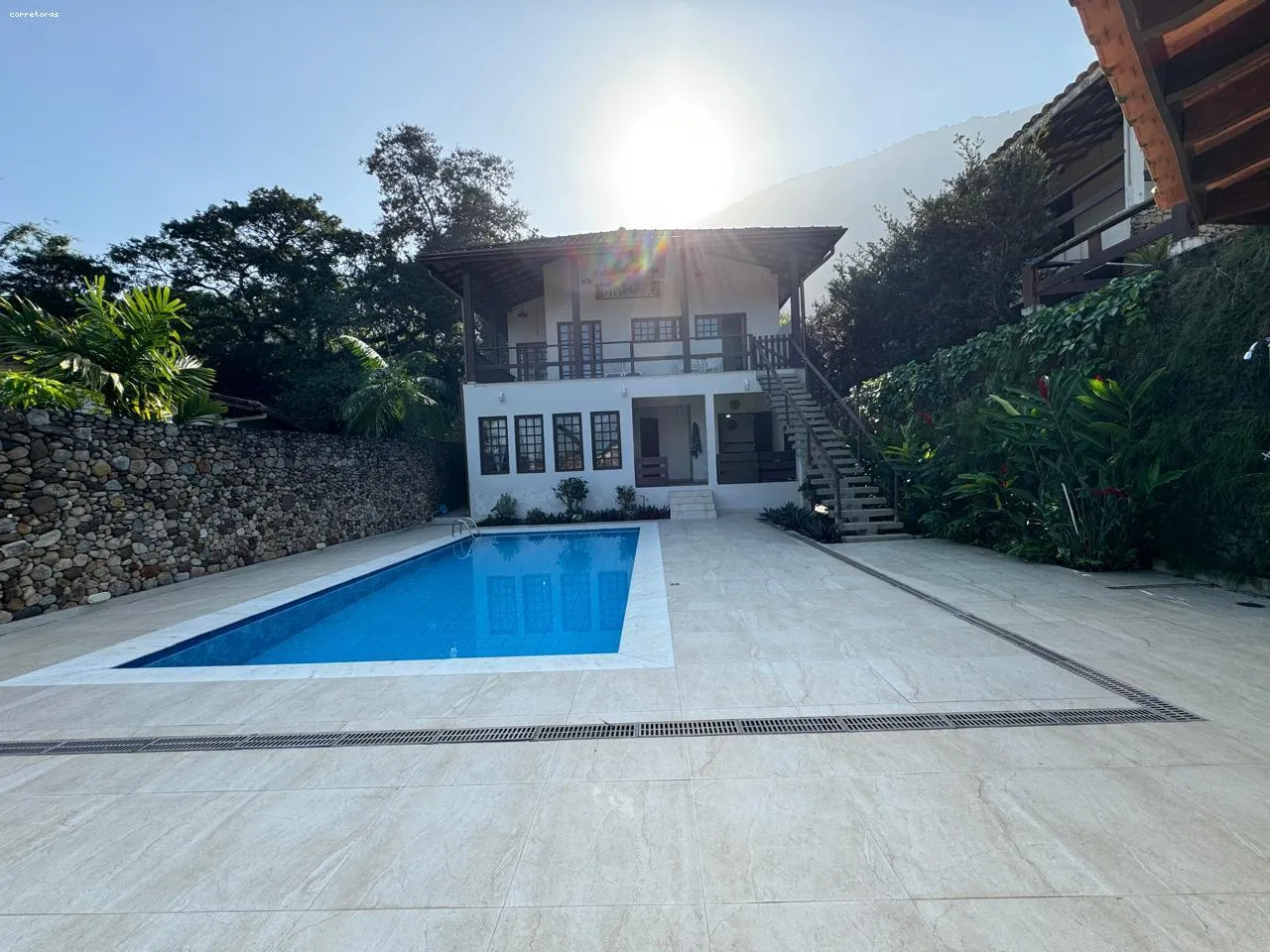 Imagem Casa na Praia para Venda em São Sebastião, Guaeca, 4 dormitórios, 4 suítes, 3 banheiros, 3 vagas