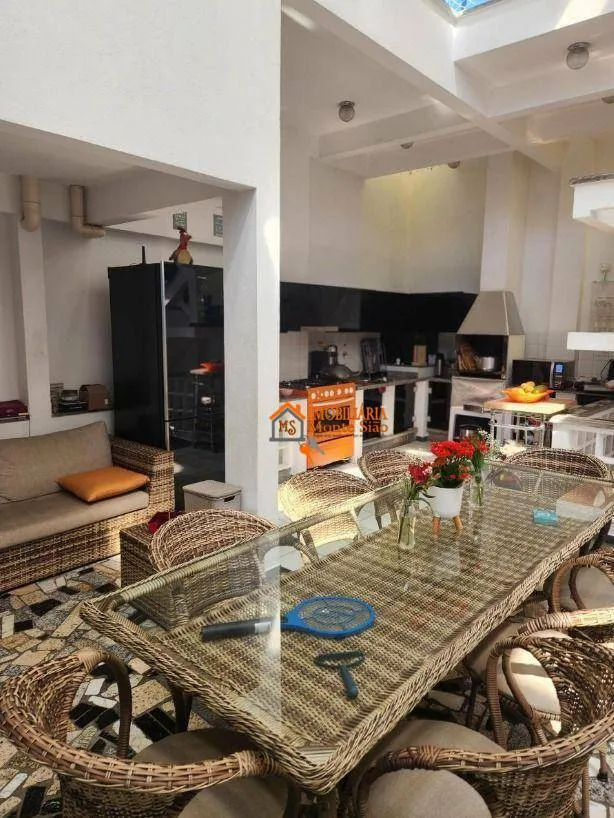 Foto do imóvel Sobrado com 3 dormitórios à venda, 300 m² por R$ 1.696.000 - Jardim Vila Galvão - Guarulhos/SP