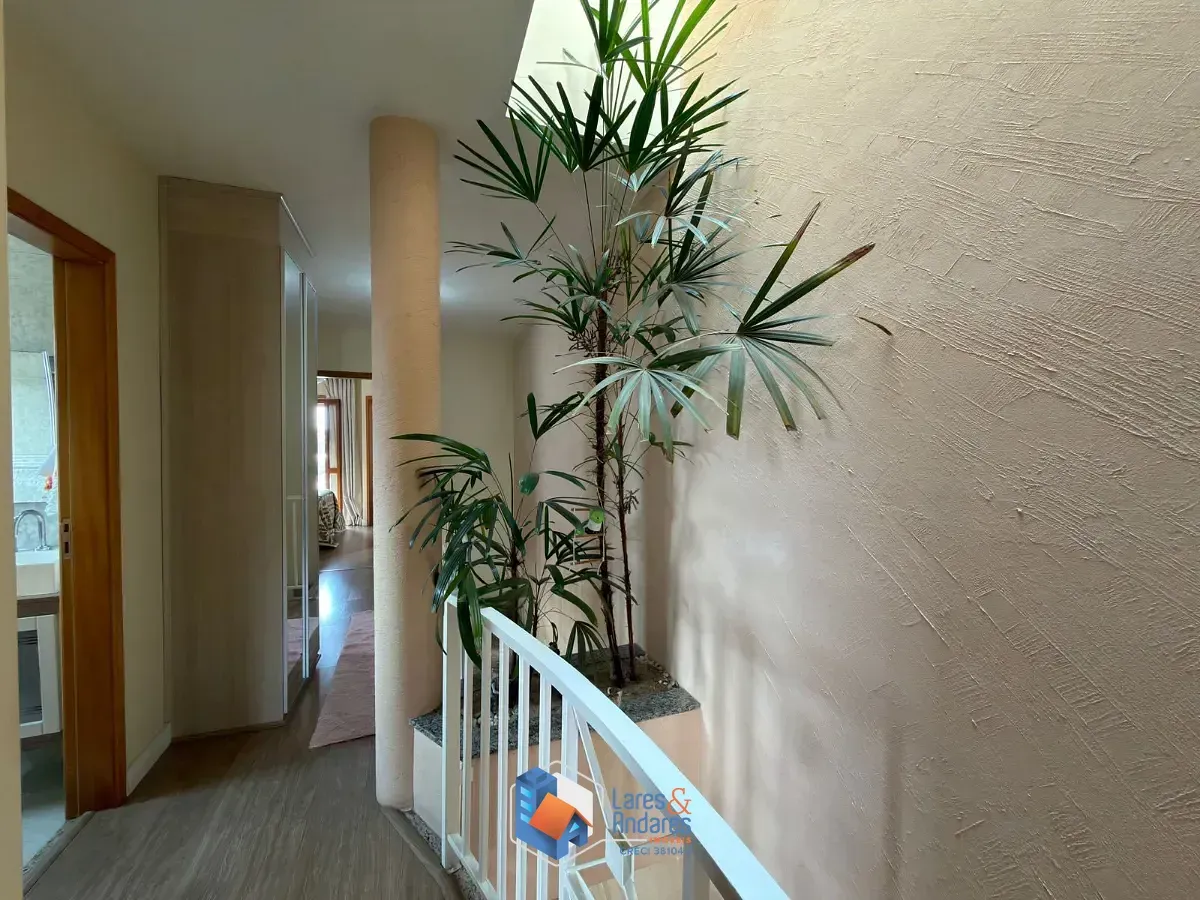 Imagem Sobrado para venda em Jardim Paraíso com 4 quartos, sendo 2 suítes, 230m²