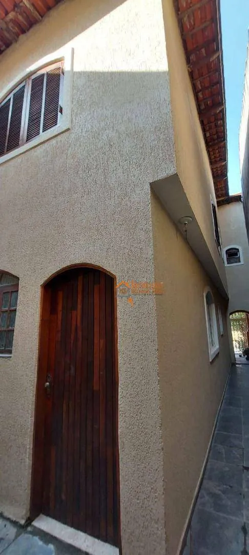 Imagem Sobrado com 3 dormitórios à venda, 125 m² por R$ 550.000,00 - Jardim Adriana - Guarulhos/SP