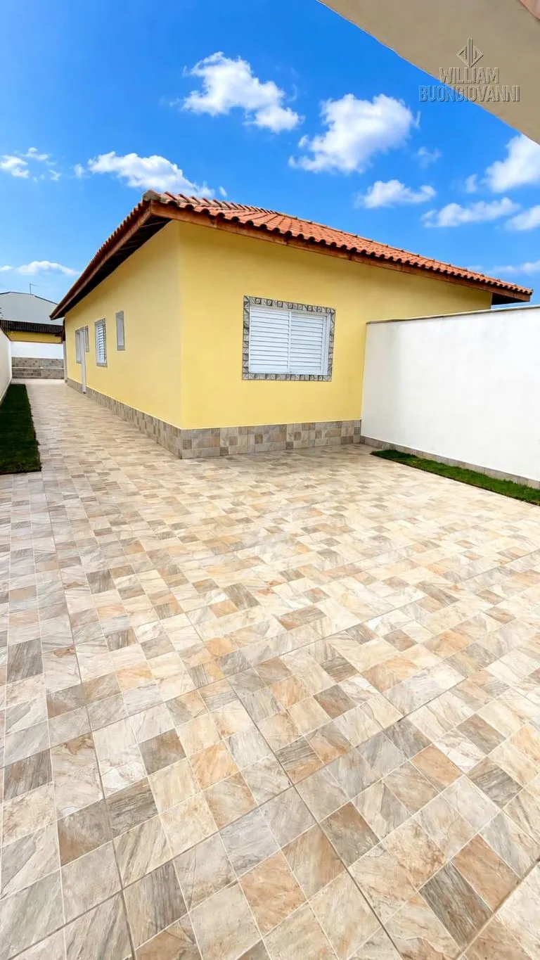 Imagem Linda casa com piscina em Itanhaém