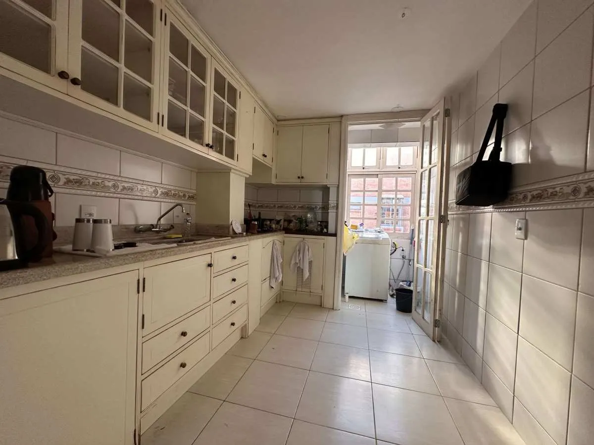Imagem Cobertura à venda em Torres, predial, com 3 quartos, 252,00m2