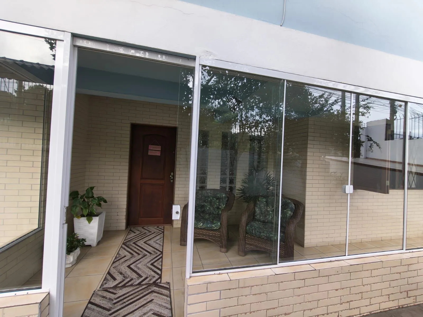Imagem Casa a Venda Av Juca Batista - Porto Alegre/RS