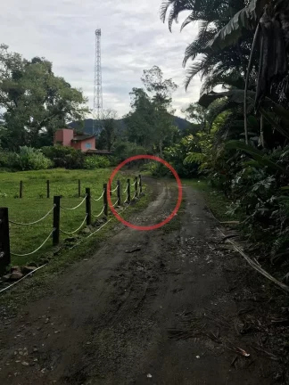 Imagem LOTE DE TERRENO EM BOISSUCANGA , DENTRO DE LOTEAMENTO COM CASAS JÁ CONSTRUIDAS. LOTE COM 725m²