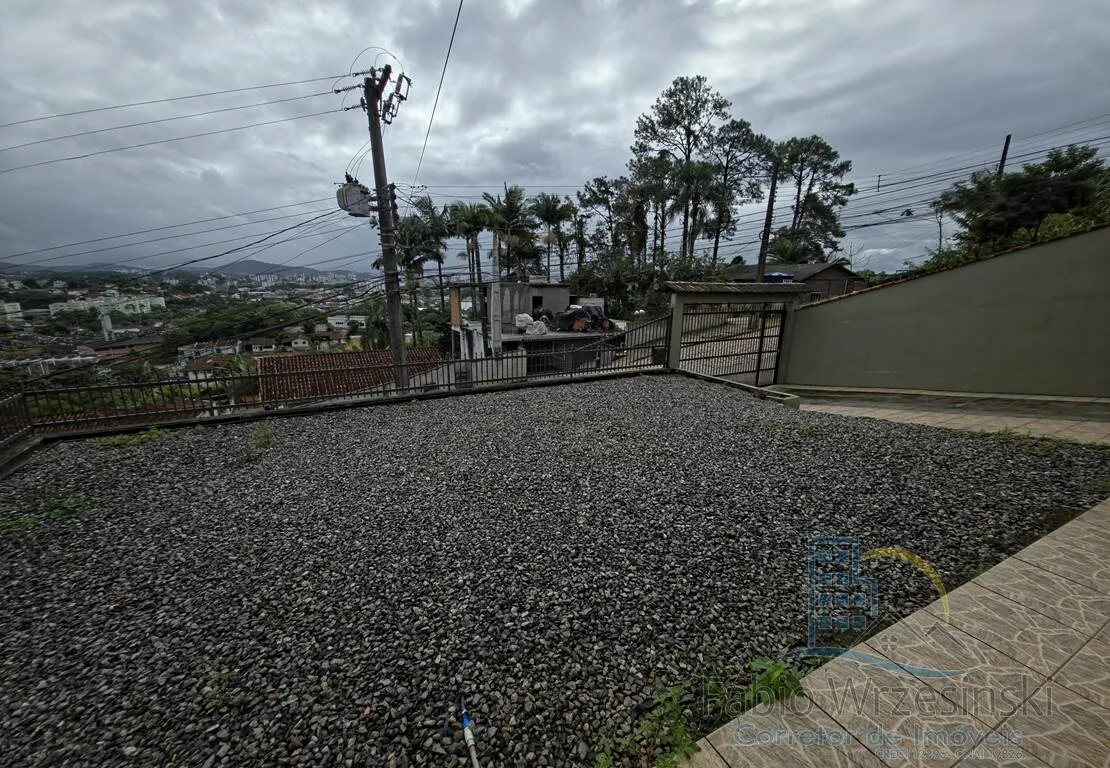 Imagem Casa averbada no Itaum com 4 dormitórios