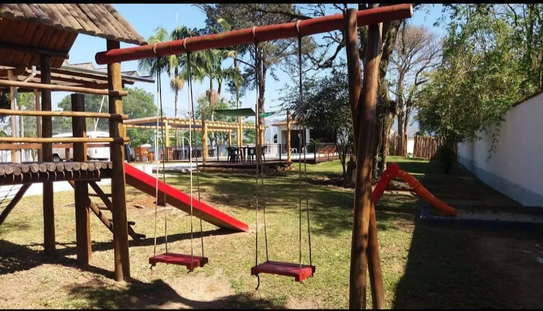 Imagem Belíssima Chácara Mobiliada a Apenas 5 Minutos do Centro de Pindamonhangaba