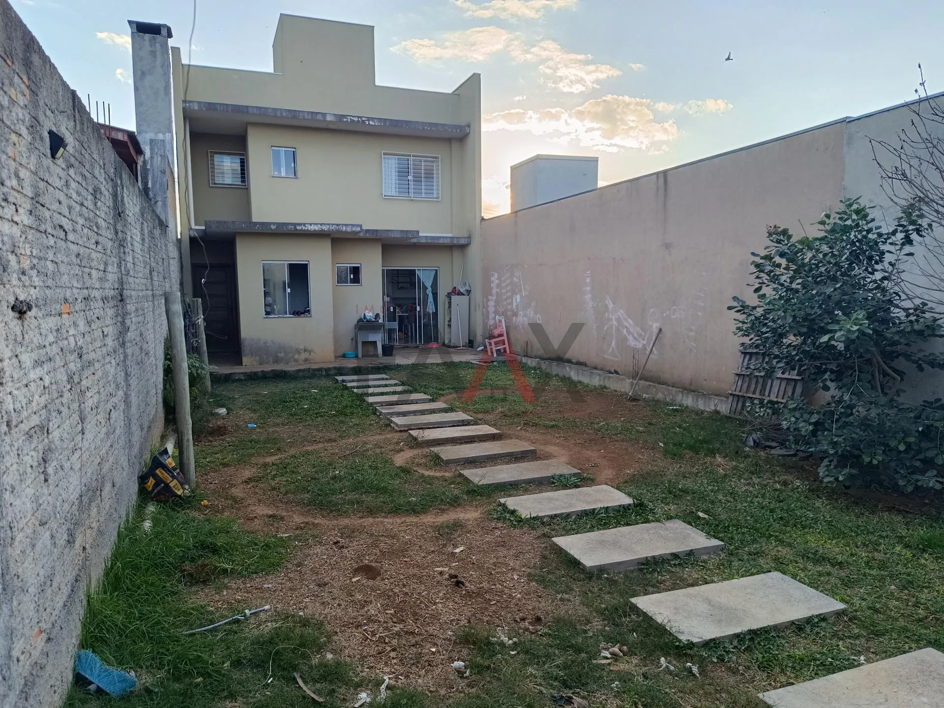 Imagem Sobrado à venda na Vila Carli contendo 300,00m de terreno em GUARAPUAVA PR