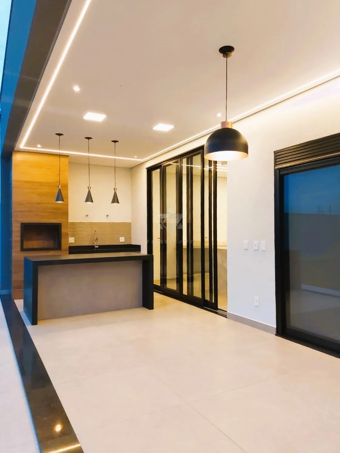 Imagem Sofisticação e Conforto: Sobrado no Residencial Lago Azul