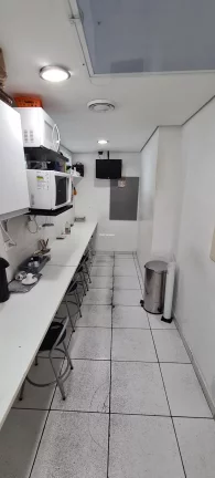 Imagem Conjunto Comercial à Venda em São Paulo-SP Várzea da Barra Funda 1 Sala 6 Vagas 204m² Área