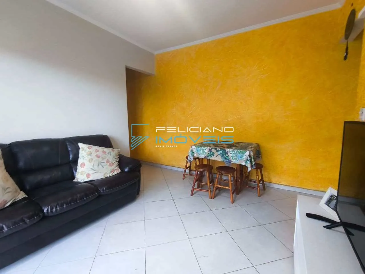 Imagem Apartamento com 2 quartos, Caiçara, Praia Grande - R$ 600 mil, Cod: 7455